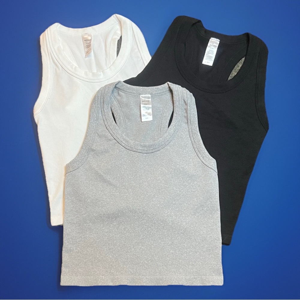 NWOT Reflex Women's Ribbed Stretch sz M Tank Top Set - Black, White, and Grey